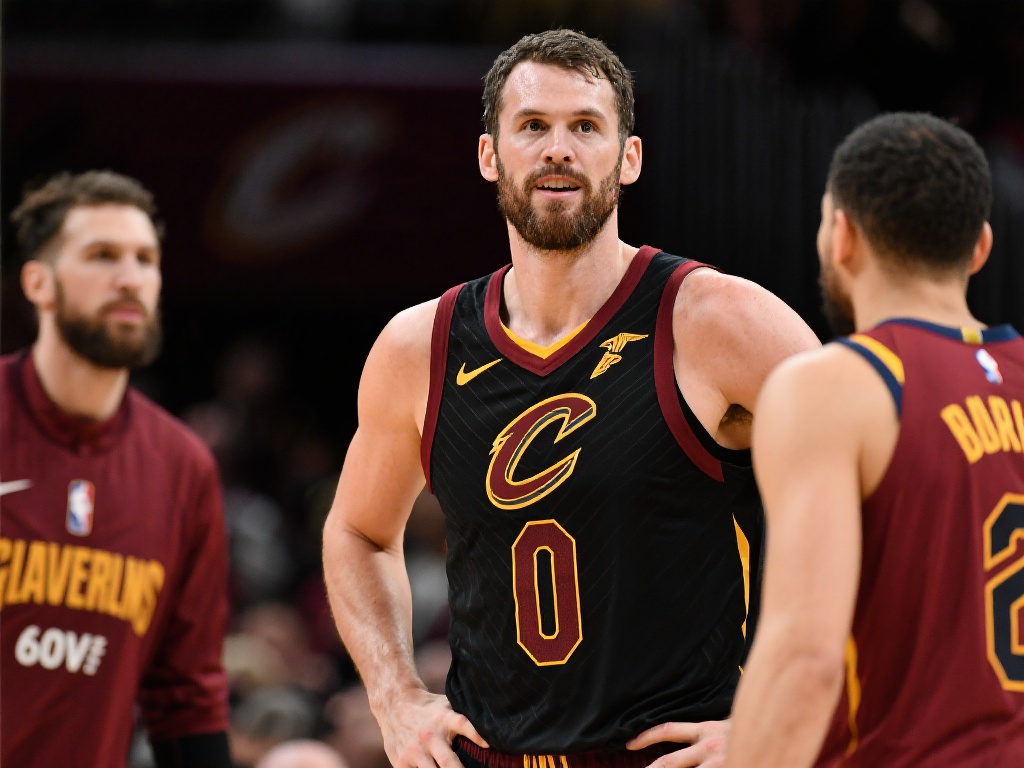 东掰手腕的 东掰手腕的